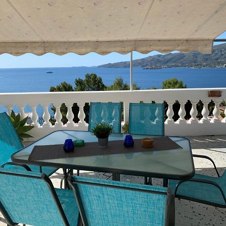 Villa Loula Apartment II Порос Экстерьер фото