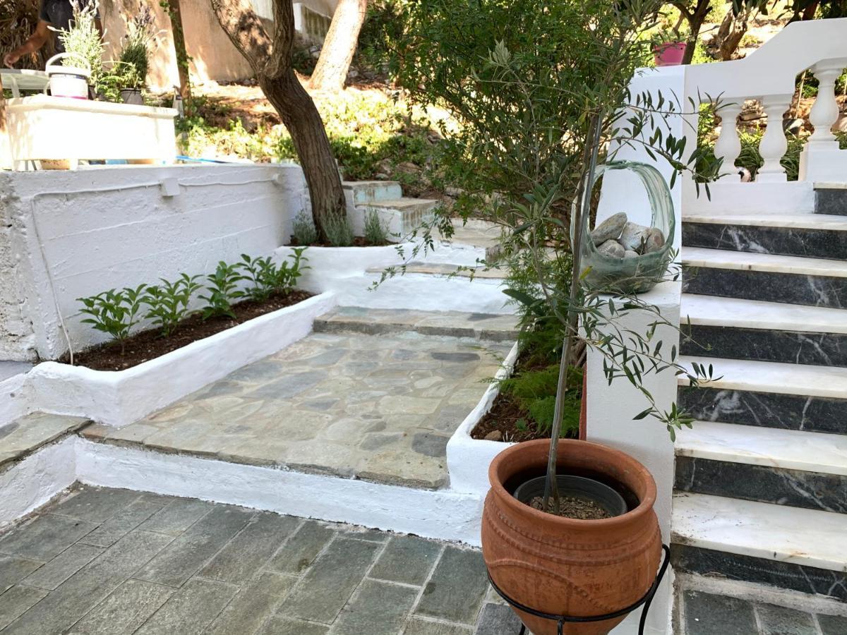 Villa Loula Apartment II Порос Экстерьер фото