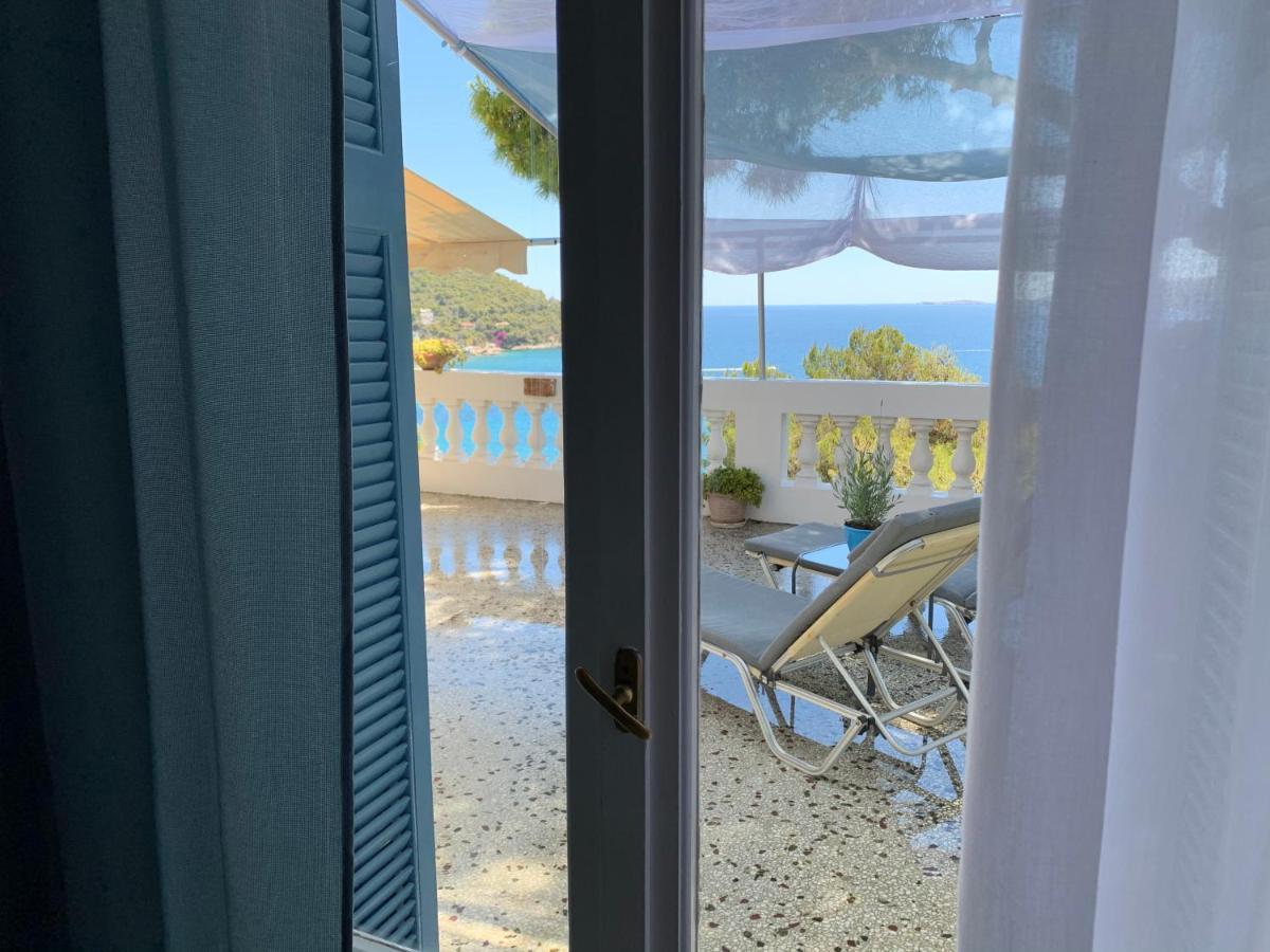 Villa Loula Apartment II Порос Экстерьер фото